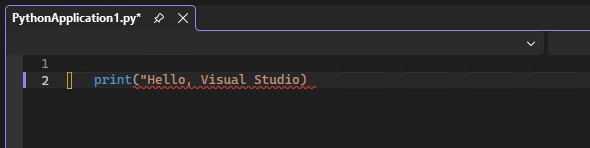 Screenshot che mostra la colorazione della sintassi e l'evidenziazione degli errori in IntelliSense nell'editor in Visual Studio.